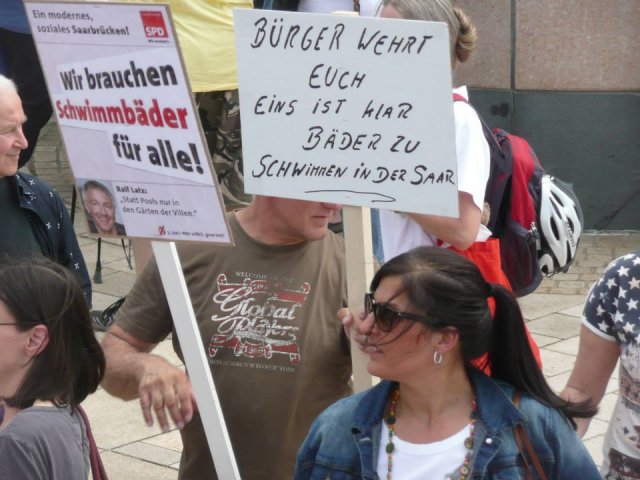 02. Juli 2013 Demo und Stadtratsitzung